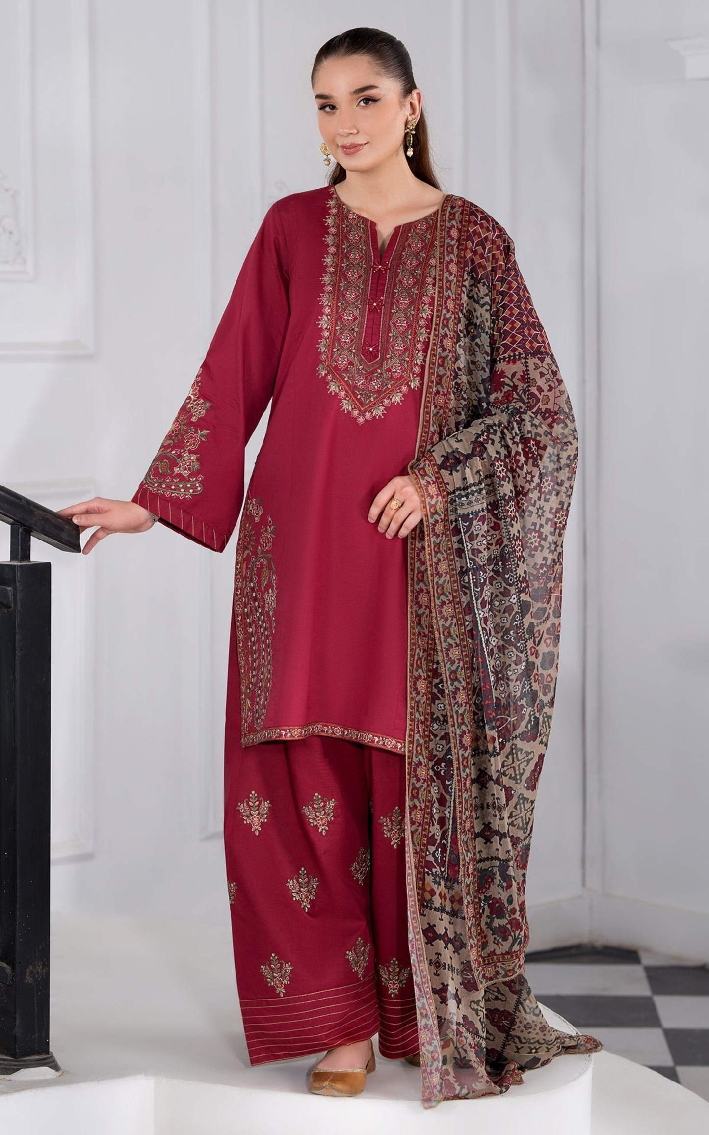 Abira Embrodery 3pcs Farshi Shalwar Set